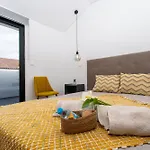 Holiday home Carvao Pdl *