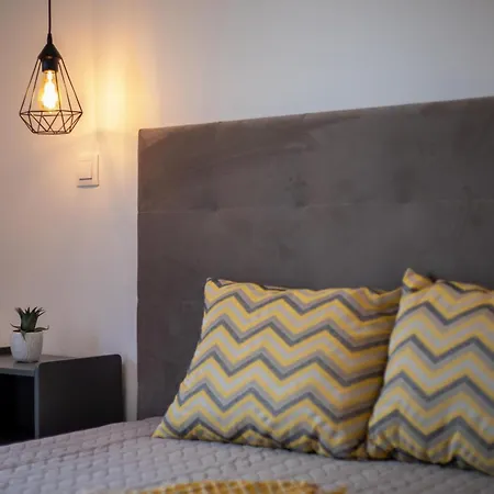 Carvao Pdl בית נופש Arrifes